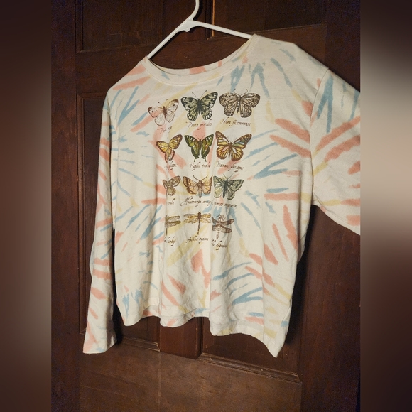 Freeze Multi Color Butterfly Crop Top. - Picture 3 of 6
